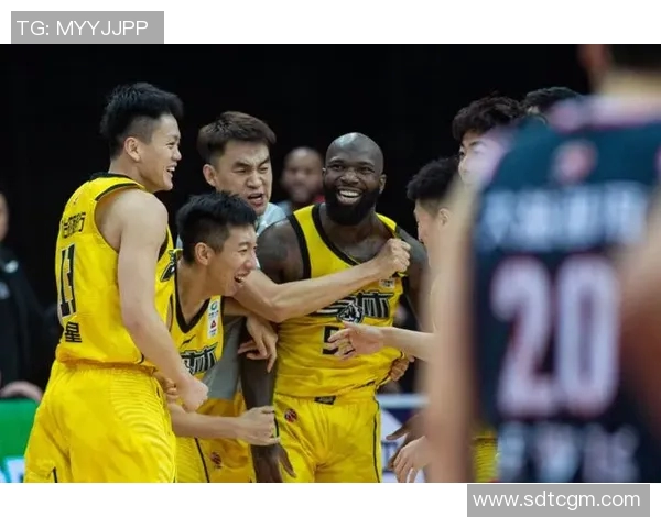 深圳篮球队比赛经验分析与提升策略探讨