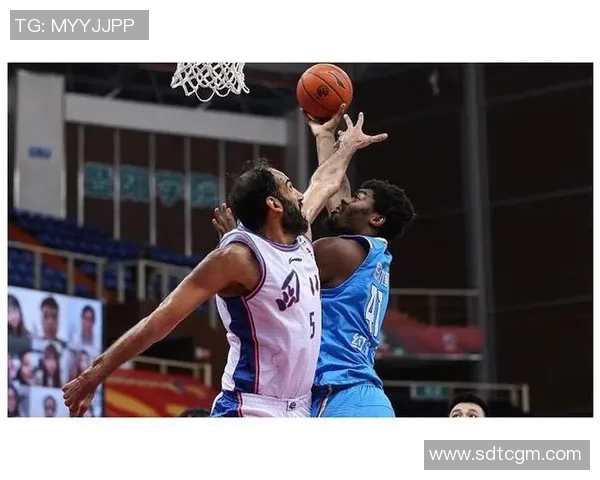 赛后复盘：西安排球队与杭州排球队对决的战术分析与经验总结