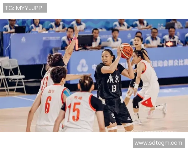 全运会回顾:广州篮球队在赛场上的经验与表现分析 全运会回顾:广州篮球队在赛场上的经验与表现分析