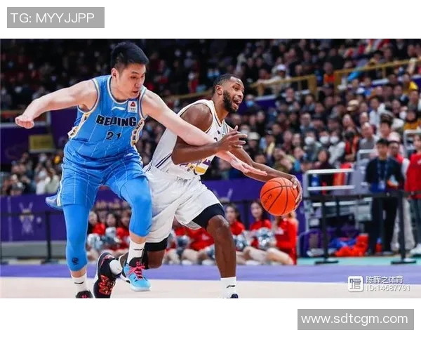 南京篮球队创新盯防战术解析助力球队崛起与发展